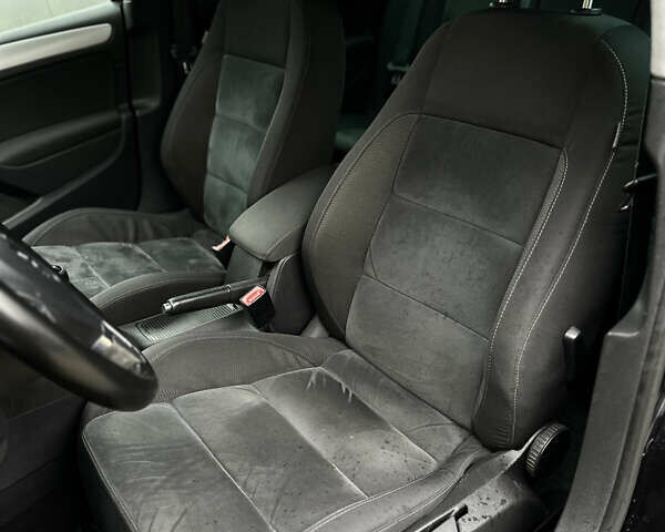 Черный Фольксваген Гольф, объемом двигателя 1.4 л и пробегом 197 тыс. км за 7999 $, фото 32 на Automoto.ua