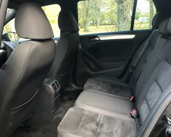 Черный Фольксваген Гольф, объемом двигателя 1.4 л и пробегом 202 тыс. км за 7700 $, фото 28 на Automoto.ua