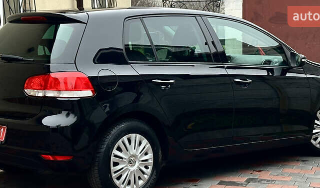 Черный Фольксваген Гольф, объемом двигателя 1.6 л и пробегом 138 тыс. км за 7950 $, фото 13 на Automoto.ua