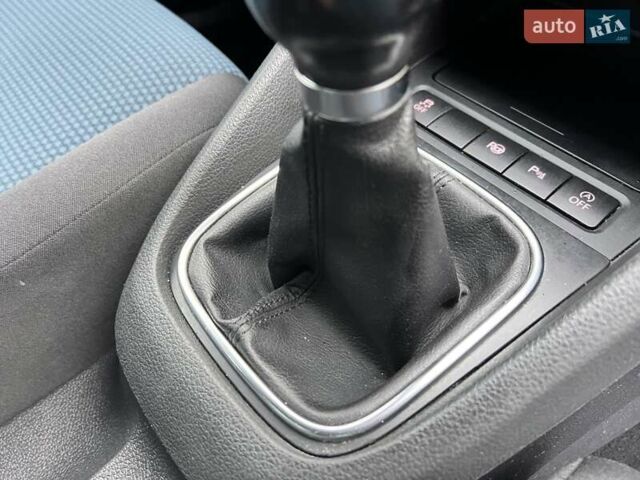 Чорний Фольксваген Гольф, об'ємом двигуна 1.6 л та пробігом 138 тис. км за 7999 $, фото 82 на Automoto.ua