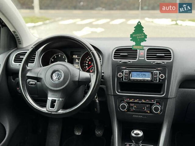 Чорний Фольксваген Гольф, об'ємом двигуна 1.4 л та пробігом 215 тис. км за 6850 $, фото 58 на Automoto.ua