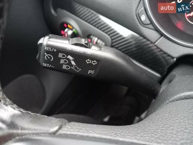 Чорний Фольксваген Гольф, об'ємом двигуна 1.4 л та пробігом 222 тис. км за 8800 $, фото 18 на Automoto.ua