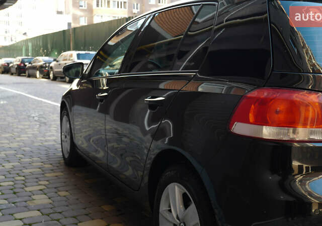 Черный Фольксваген Гольф, объемом двигателя 1.59 л и пробегом 227 тыс. км за 8600 $, фото 6 на Automoto.ua