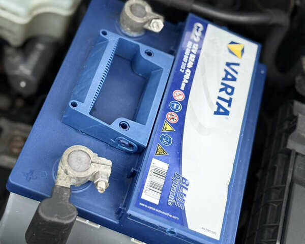 Черный Фольксваген Гольф, объемом двигателя 1.4 л и пробегом 227 тыс. км за 8500 $, фото 28 на Automoto.ua