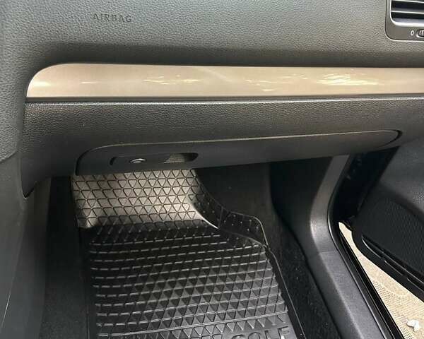 Черный Фольксваген Гольф, объемом двигателя 1.4 л и пробегом 169 тыс. км за 7700 $, фото 24 на Automoto.ua