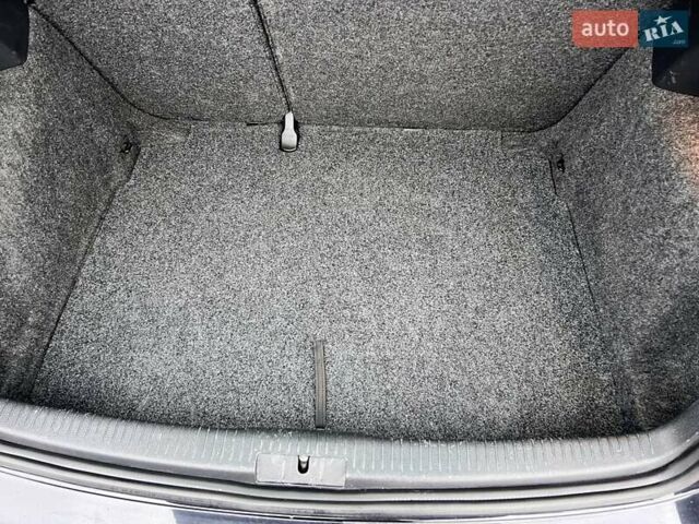 Чорний Фольксваген Гольф, об'ємом двигуна 1.6 л та пробігом 138 тис. км за 7999 $, фото 118 на Automoto.ua