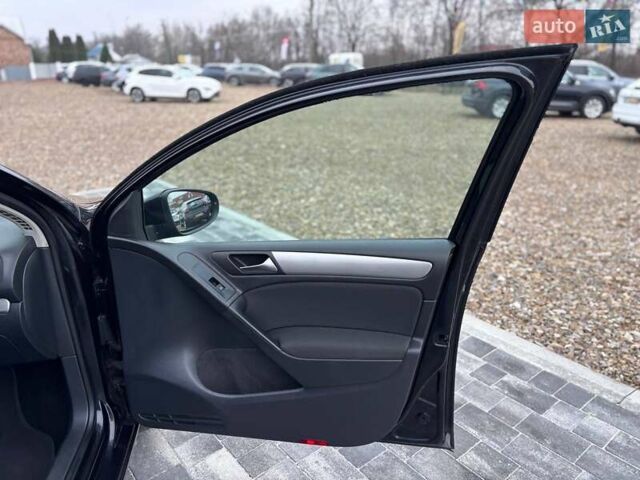 Черный Фольксваген Гольф, объемом двигателя 1.4 л и пробегом 184 тыс. км за 7899 $, фото 25 на Automoto.ua