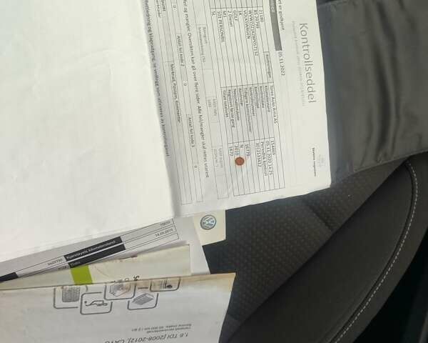 Черный Фольксваген Гольф, объемом двигателя 1.6 л и пробегом 173 тыс. км за 7999 $, фото 15 на Automoto.ua