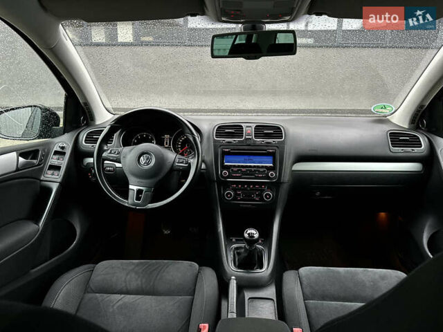 Черный Фольксваген Гольф, объемом двигателя 1.4 л и пробегом 197 тыс. км за 7999 $, фото 46 на Automoto.ua