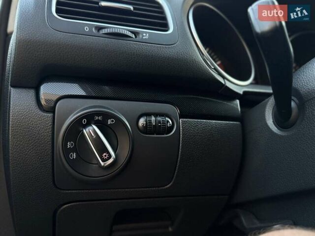 Черный Фольксваген Гольф, объемом двигателя 1.39 л и пробегом 184 тыс. км за 7990 $, фото 32 на Automoto.ua