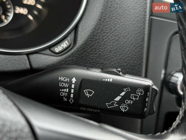 Чорний Фольксваген Гольф, об'ємом двигуна 1.4 л та пробігом 215 тис. км за 6850 $, фото 69 на Automoto.ua