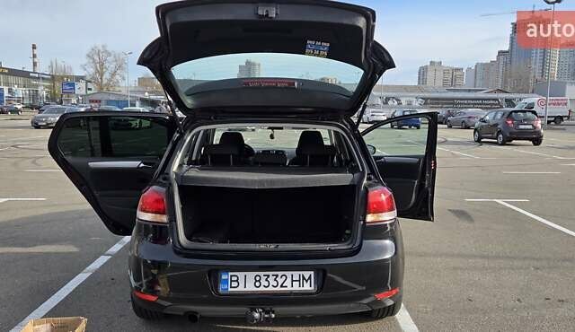 Черный Фольксваген Гольф, объемом двигателя 1.6 л и пробегом 209 тыс. км за 7700 $, фото 15 на Automoto.ua