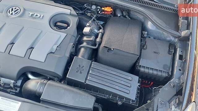 Черный Фольксваген Гольф, объемом двигателя 1.6 л и пробегом 191 тыс. км за 7650 $, фото 2 на Automoto.ua