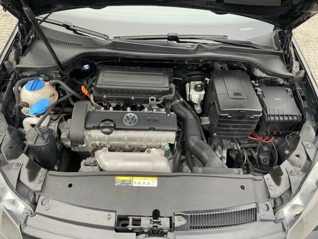 Черный Фольксваген Гольф, объемом двигателя 1.4 л и пробегом 237 тыс. км за 7300 $, фото 2 на Automoto.ua