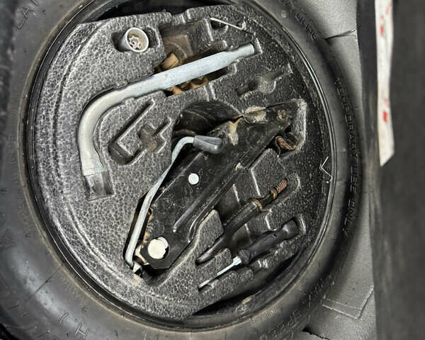 Черный Фольксваген Гольф, объемом двигателя 1.39 л и пробегом 279 тыс. км за 6800 $, фото 24 на Automoto.ua