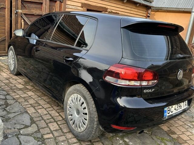 Черный Фольксваген Гольф, объемом двигателя 1.6 л и пробегом 273 тыс. км за 7600 $, фото 4 на Automoto.ua