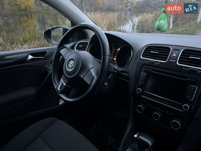 Черный Фольксваген Гольф, объемом двигателя 1.4 л и пробегом 229 тыс. км за 8300 $, фото 9 на Automoto.ua
