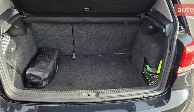 Черный Фольксваген Гольф, объемом двигателя 1.6 л и пробегом 209 тыс. км за 7700 $, фото 13 на Automoto.ua