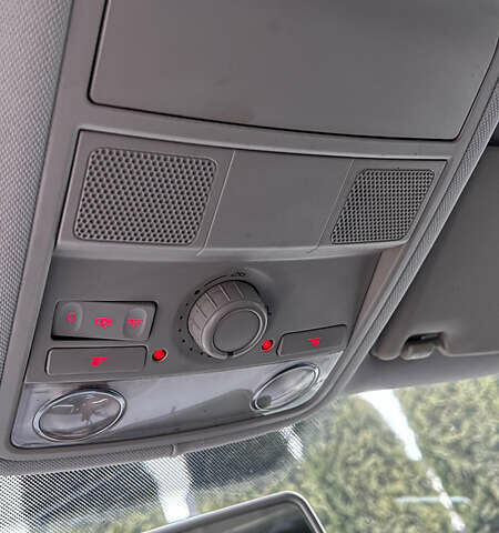 Черный Фольксваген Гольф, объемом двигателя 1.39 л и пробегом 242 тыс. км за 7999 $, фото 25 на Automoto.ua