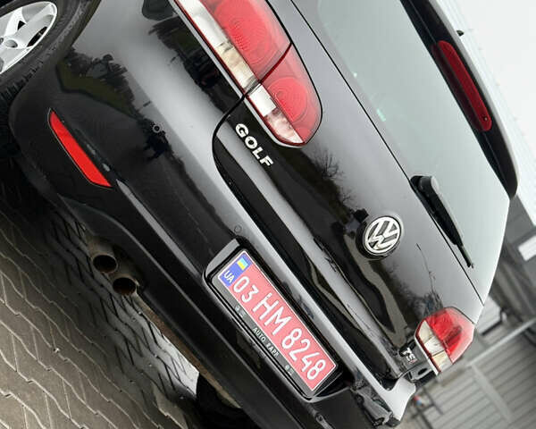 Черный Фольксваген Гольф, объемом двигателя 1.4 л и пробегом 227 тыс. км за 8500 $, фото 24 на Automoto.ua