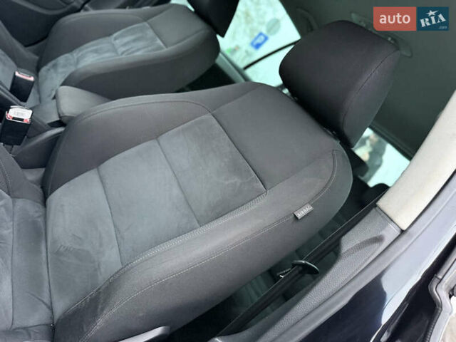 Черный Фольксваген Гольф, объемом двигателя 1.4 л и пробегом 227 тыс. км за 8500 $, фото 42 на Automoto.ua