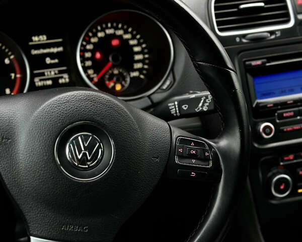 Черный Фольксваген Гольф, объемом двигателя 1.4 л и пробегом 197 тыс. км за 7999 $, фото 50 на Automoto.ua