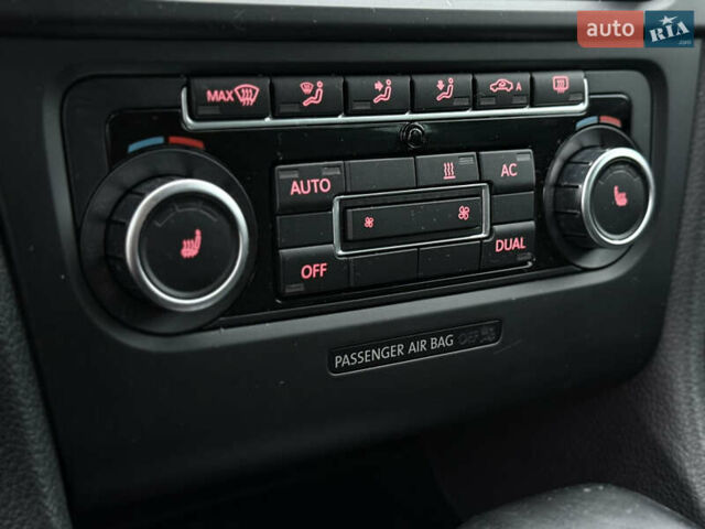 Черный Фольксваген Гольф, объемом двигателя 1.4 л и пробегом 227 тыс. км за 8500 $, фото 53 на Automoto.ua