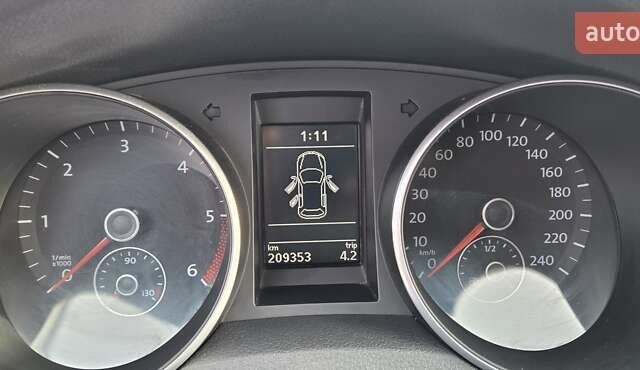 Черный Фольксваген Гольф, объемом двигателя 1.6 л и пробегом 209 тыс. км за 7700 $, фото 12 на Automoto.ua