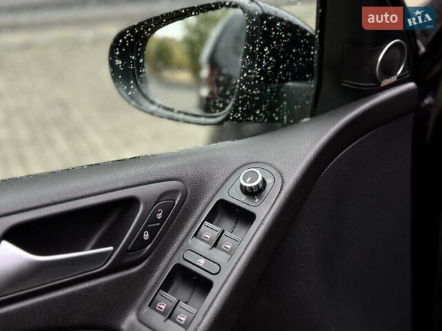 Черный Фольксваген Гольф, объемом двигателя 1.4 л и пробегом 197 тыс. км за 7999 $, фото 40 на Automoto.ua