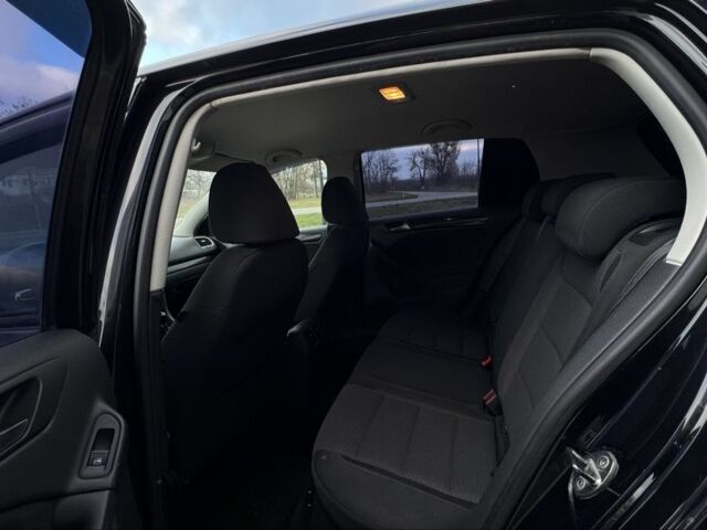 Черный Фольксваген Гольф, объемом двигателя 1.4 л и пробегом 256 тыс. км за 7777 $, фото 19 на Automoto.ua