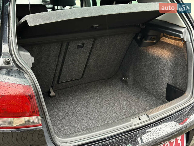 Черный Фольксваген Гольф, объемом двигателя 1.4 л и пробегом 197 тыс. км за 7999 $, фото 61 на Automoto.ua