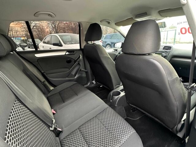 Черный Фольксваген Гольф, объемом двигателя 1.4 л и пробегом 180 тыс. км за 6500 $, фото 4 на Automoto.ua