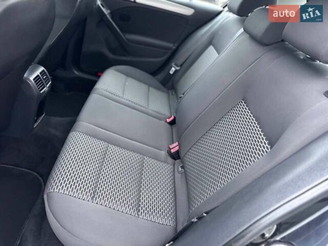 Черный Фольксваген Гольф, объемом двигателя 1.4 л и пробегом 184 тыс. км за 7899 $, фото 18 на Automoto.ua