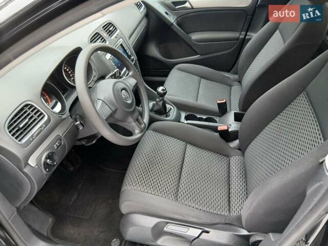 Черный Фольксваген Гольф, объемом двигателя 0 л и пробегом 210 тыс. км за 7200 $, фото 16 на Automoto.ua