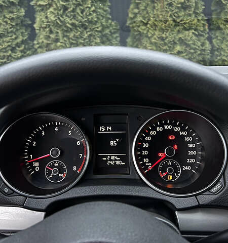 Черный Фольксваген Гольф, объемом двигателя 1.39 л и пробегом 242 тыс. км за 7999 $, фото 26 на Automoto.ua