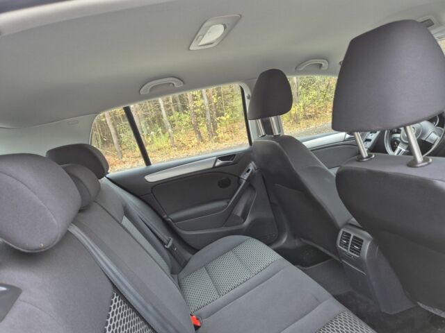 Черный Фольксваген Гольф, объемом двигателя 1.4 л и пробегом 236 тыс. км за 6400 $, фото 19 на Automoto.ua