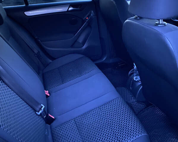 Чорний Фольксваген Гольф, об'ємом двигуна 1.6 л та пробігом 2 тис. км за 7500 $, фото 6 на Automoto.ua