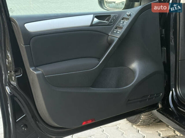 Черный Фольксваген Гольф, объемом двигателя 1.4 л и пробегом 227 тыс. км за 8790 $, фото 8 на Automoto.ua