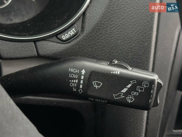 Черный Фольксваген Гольф, объемом двигателя 1.4 л и пробегом 217 тыс. км за 6750 $, фото 73 на Automoto.ua