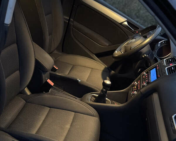 Черный Фольксваген Гольф, объемом двигателя 1.2 л и пробегом 161 тыс. км за 6700 $, фото 11 на Automoto.ua