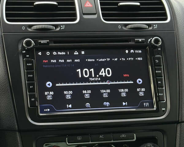 Черный Фольксваген Гольф, объемом двигателя 1.6 л и пробегом 224 тыс. км за 7990 $, фото 20 на Automoto.ua