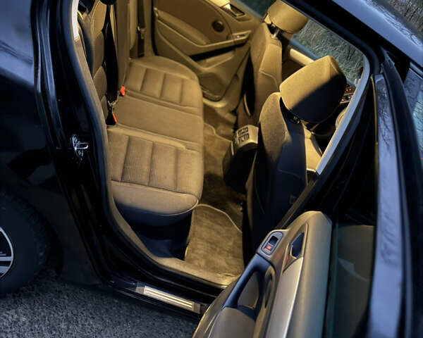 Черный Фольксваген Гольф, объемом двигателя 1.2 л и пробегом 161 тыс. км за 6700 $, фото 24 на Automoto.ua