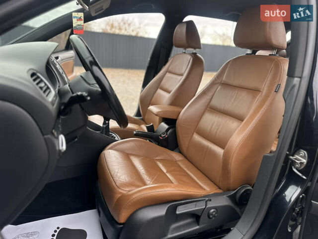 Чорний Фольксваген Гольф, об'ємом двигуна 1.39 л та пробігом 210 тис. км за 7900 $, фото 14 на Automoto.ua