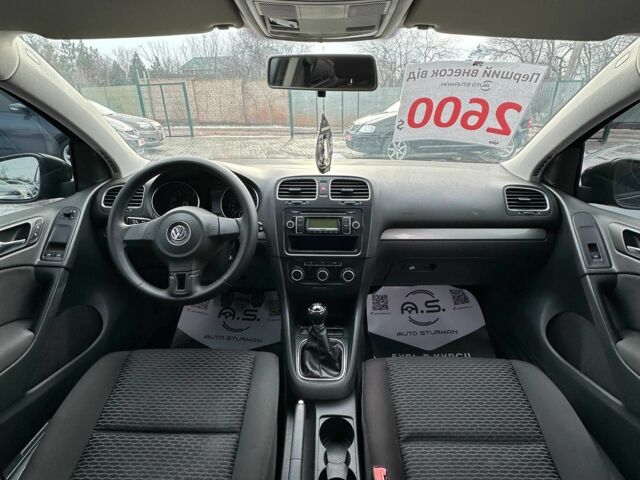 Черный Фольксваген Гольф, объемом двигателя 1.4 л и пробегом 180 тыс. км за 6500 $, фото 7 на Automoto.ua