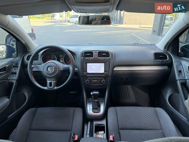 Черный Фольксваген Гольф, объемом двигателя 1.6 л и пробегом 268 тыс. км за 7700 $, фото 6 на Automoto.ua