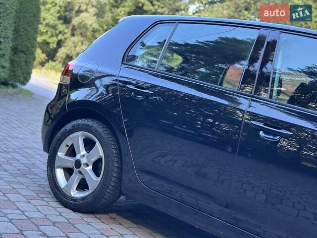 Черный Фольксваген Гольф, объемом двигателя 1.39 л и пробегом 199 тыс. км за 8750 $, фото 29 на Automoto.ua