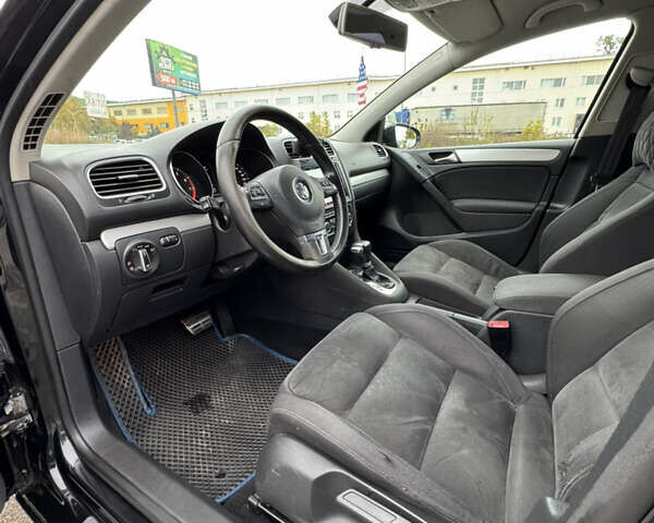 Черный Фольксваген Гольф, объемом двигателя 1.39 л и пробегом 279 тыс. км за 6800 $, фото 13 на Automoto.ua