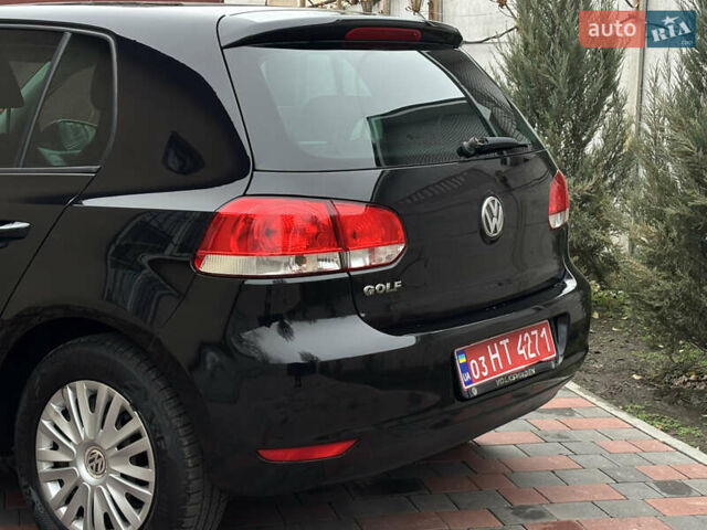 Черный Фольксваген Гольф, объемом двигателя 1.6 л и пробегом 138 тыс. км за 7950 $, фото 19 на Automoto.ua