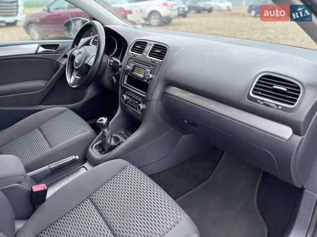 Черный Фольксваген Гольф, объемом двигателя 1.4 л и пробегом 184 тыс. км за 7899 $, фото 28 на Automoto.ua