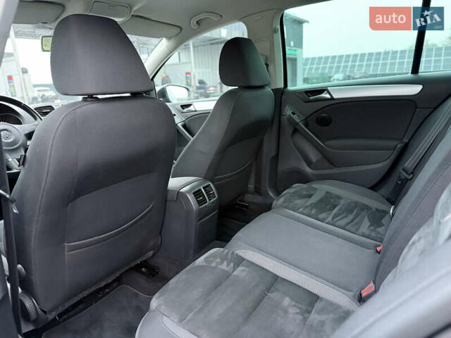 Черный Фольксваген Гольф, объемом двигателя 1.4 л и пробегом 227 тыс. км за 8500 $, фото 60 на Automoto.ua